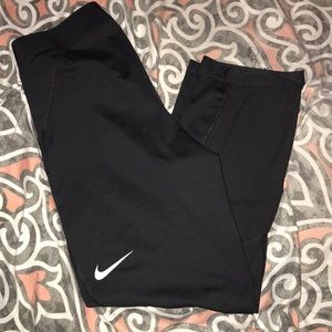 Nike Cropped Leggings